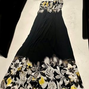 Minuet women’s size small maxi dress